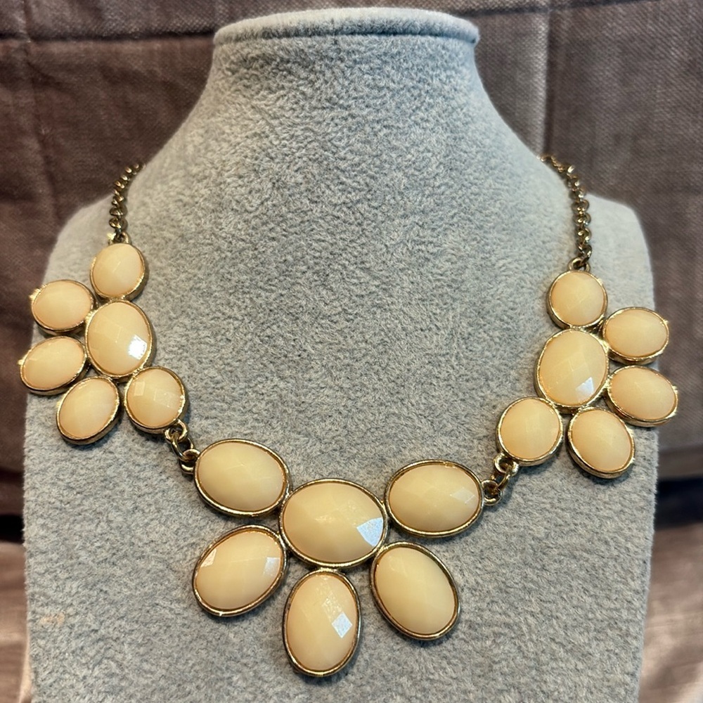 Creamy Beige Statement Necklace Panel Style Gold Setting 16-18”